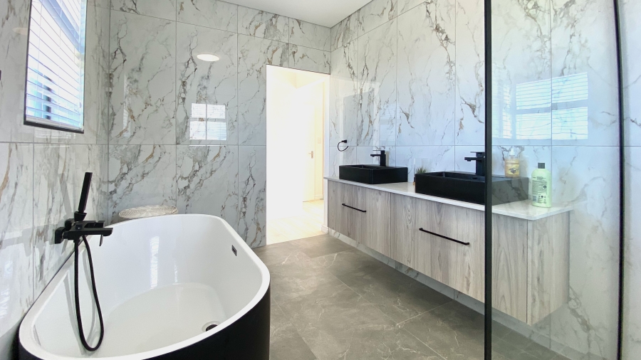 3 Bedroom Property for Sale in Dwarskersbos Western Cape